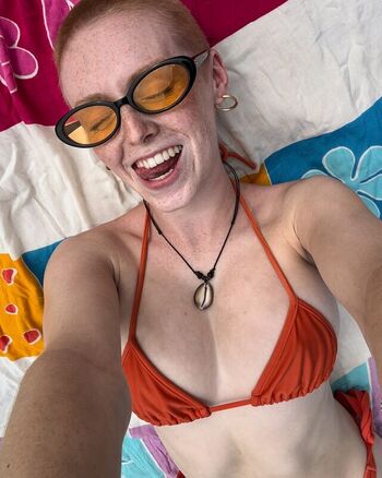 Full leaked Mai buzzcut page private onlyfans photo