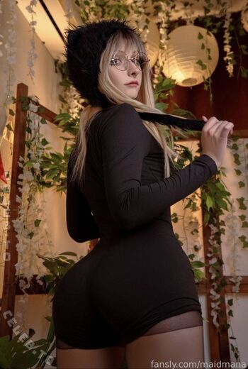 Full leaked Maidmana private onlyfans photo