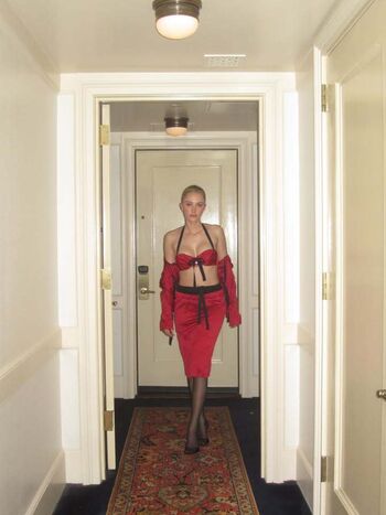 Full leaked Maika monroe private onlyfans photo