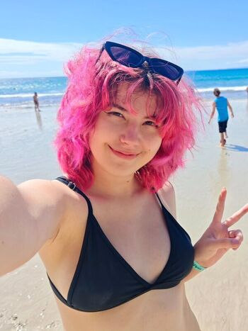 Full leaked Mariansaurus private onlyfans photo