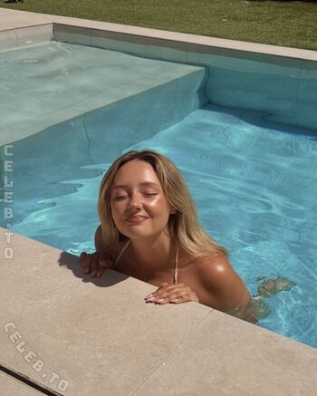 Full leaked Mashabk private onlyfans photo