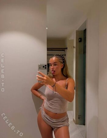Full leaked Maxima mclk private onlyfans photo