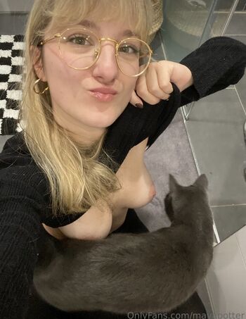 Full leaked Mayapotter private onlyfans photo
