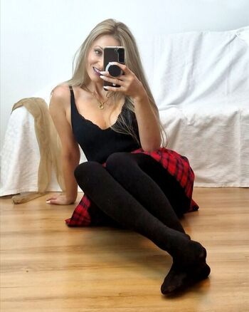 Full leaked Mialight private onlyfans photo
