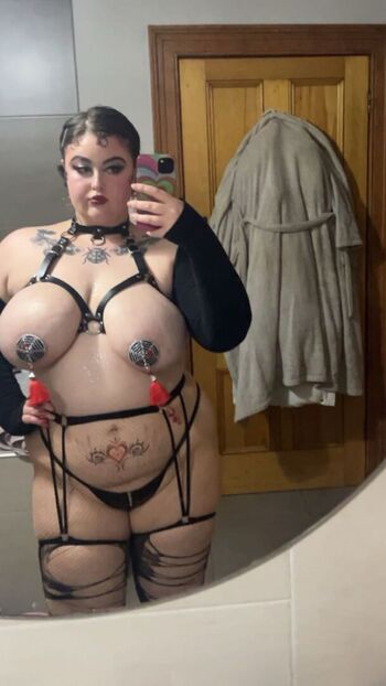 Full leaked Milabloomoo private onlyfans photo