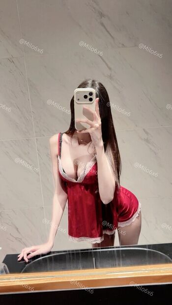 Full leaked Milox private onlyfans photo