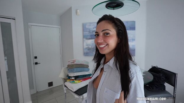 Full leaked Mira luv private onlyfans photo