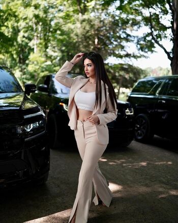 Full leaked Mobina private onlyfans photo