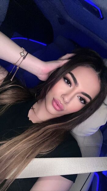 Full leaked Mobina private onlyfans photo