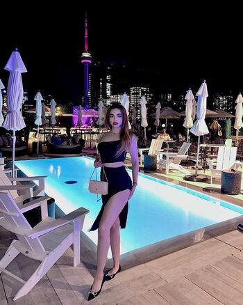 Full leaked Mobina private onlyfans photo
