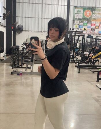 Full leaked Molodoya private onlyfans photo