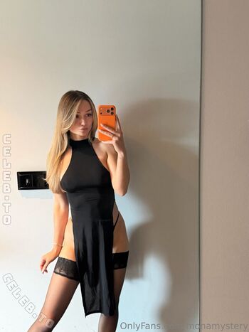 Full leaked Monamystery private onlyfans photo