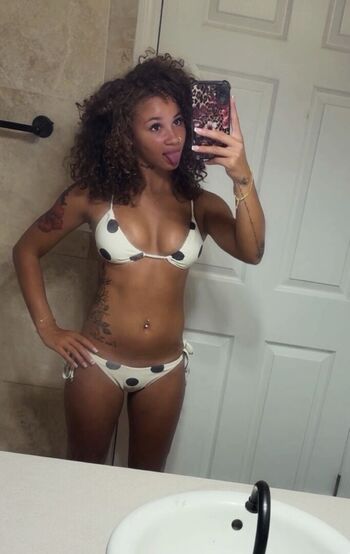 Full leaked Ms riss private onlyfans photo