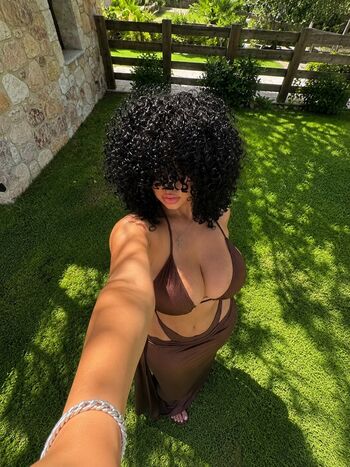 Naomi Gaia