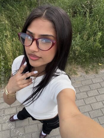 Full leaked Niloo wlz private onlyfans photo