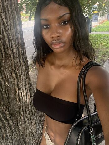Full leaked No tattoos private onlyfans photo