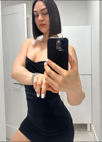Full leaked Paoryz private onlyfans photo