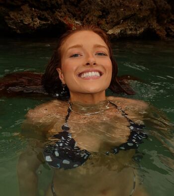 Full leaked Pheobeisginger private onlyfans photo