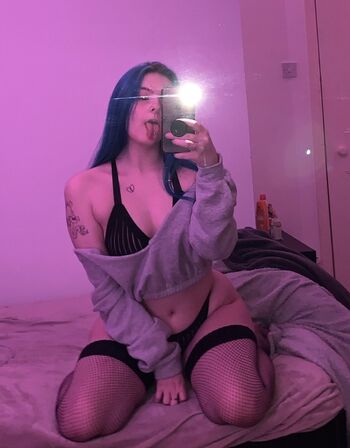 Full leaked Phoebslynx private onlyfans photo