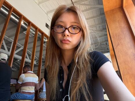 Full leaked Pipluptiny private onlyfans photo