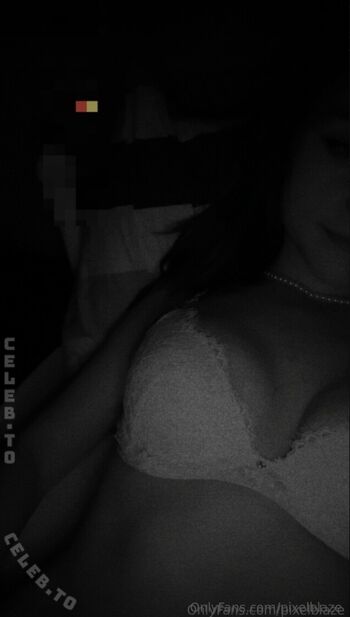 Full leaked Pixelblaze private onlyfans photo