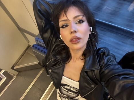 Full leaked Pohuii private onlyfans photo