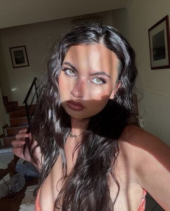 Full leaked Poppynewton private onlyfans photo