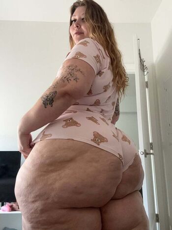 Full leaked Princesspear private onlyfans photo