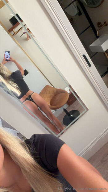 Full leaked Reaamaex private onlyfans photo