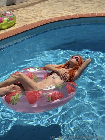 Full leaked Redheadfairyx private onlyfans photo