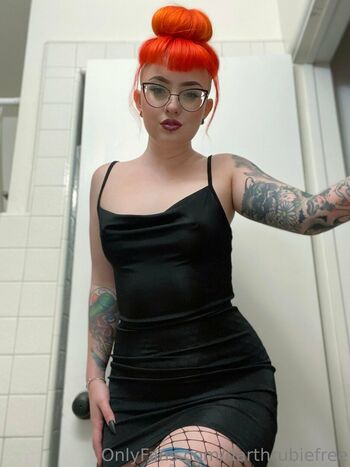 Full leaked Rubiehellia private onlyfans photo