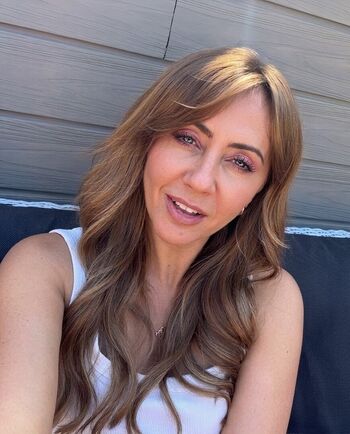 Samia Ghadie