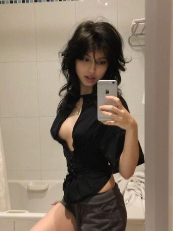 Full leaked Sanymaaa private onlyfans photo