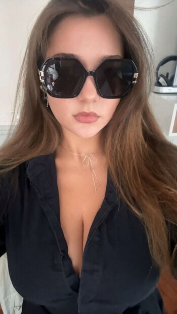 Full leaked Sara dobrik private onlyfans photo