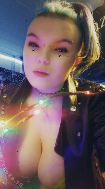 Full leaked Sarah dead private onlyfans photo