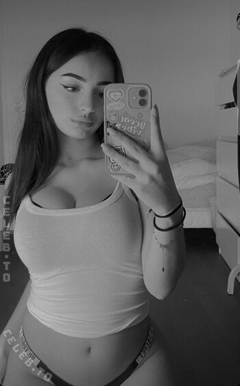 Full leaked Shabenai private onlyfans photo