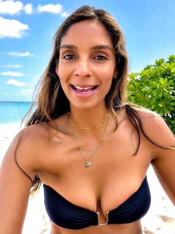 Full leaked Shivi ramoutar private onlyfans photo
