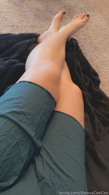 Full leaked Siennaceecee private onlyfans photo