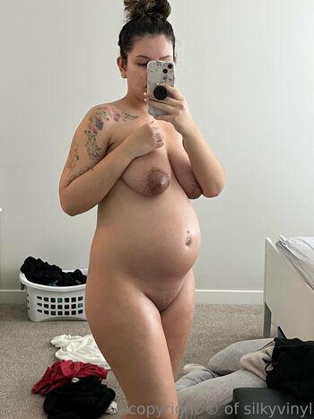 Full leaked Silkyvinyl private onlyfans photo
