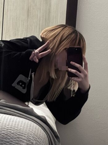 Full leaked Skynyster private onlyfans photo