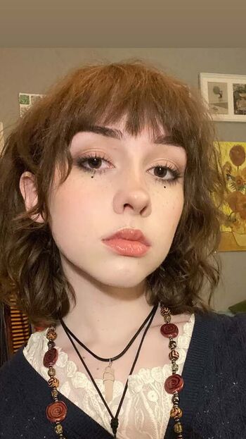 Full leaked Smallwoundedfawn private onlyfans photo