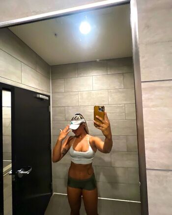 Full leaked Soleyfaye private onlyfans photo