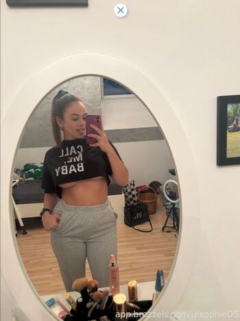 Full leaked Sophie private onlyfans photo