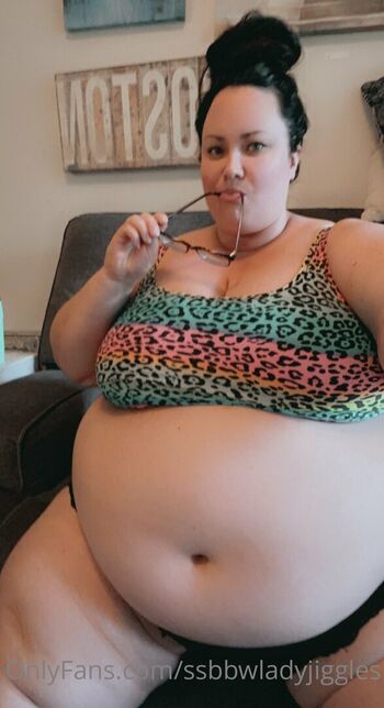 Full leaked Ssbbwladyjiggles private onlyfans photo