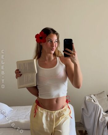 Full leaked Stea private onlyfans photo