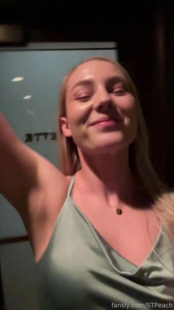 Full leaked Stpeach private onlyfans photo