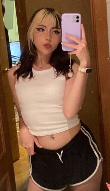 Full leaked Strawbunny private onlyfans photo