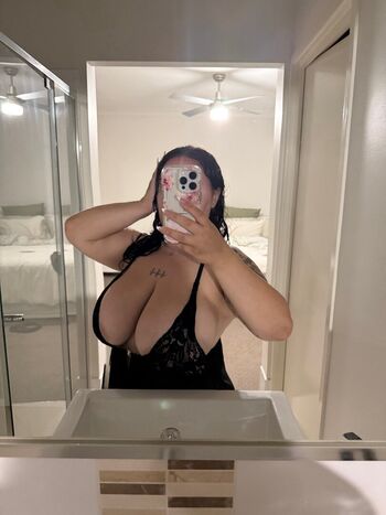 Full leaked Ta ylahxo private onlyfans photo