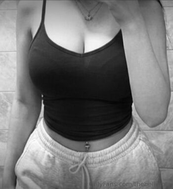 Full leaked Thebellemia private onlyfans photo