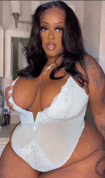 Full leaked Therealgorgeousplush private onlyfans photo